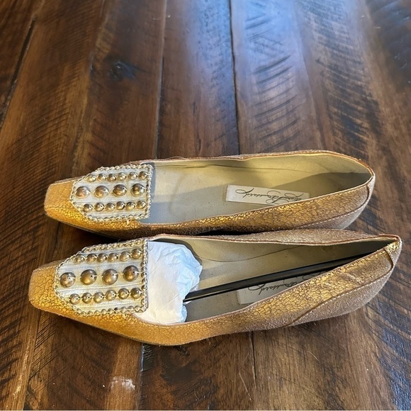 Diana Broussard Gold Flats Size 6 - Picture 1 of 7